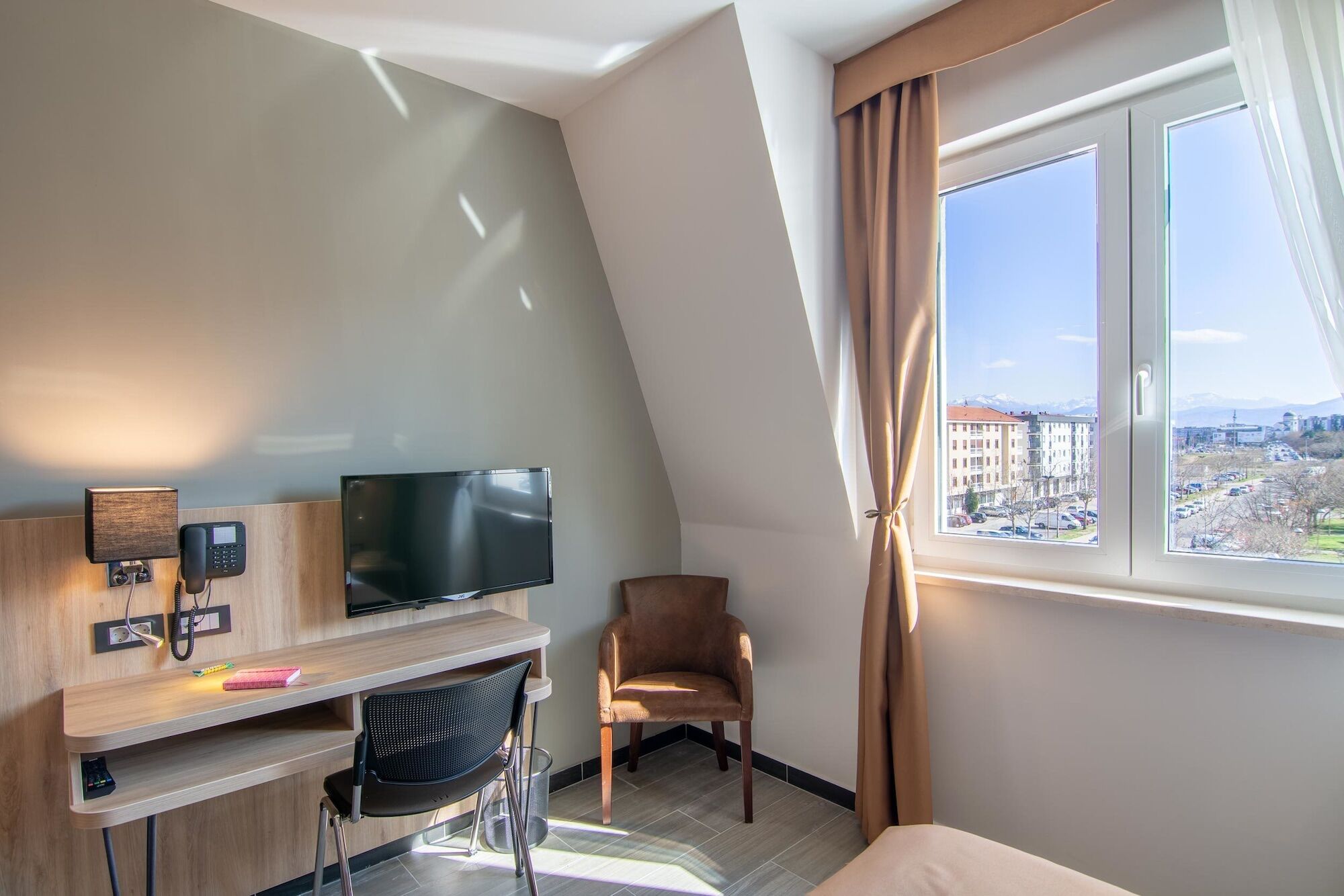 Hotel Resurs Podgorica Eksteriør billede