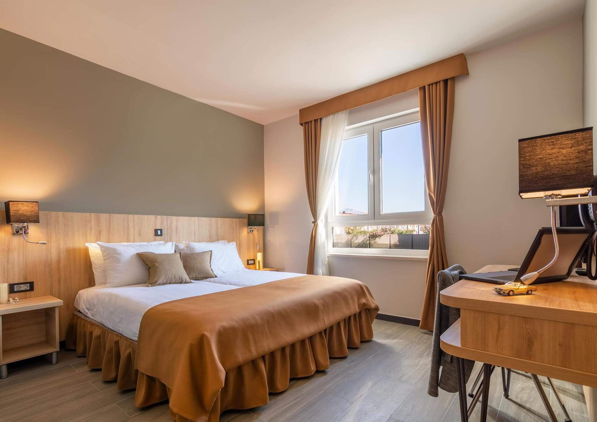 Hotel Resurs Podgorica Eksteriør billede